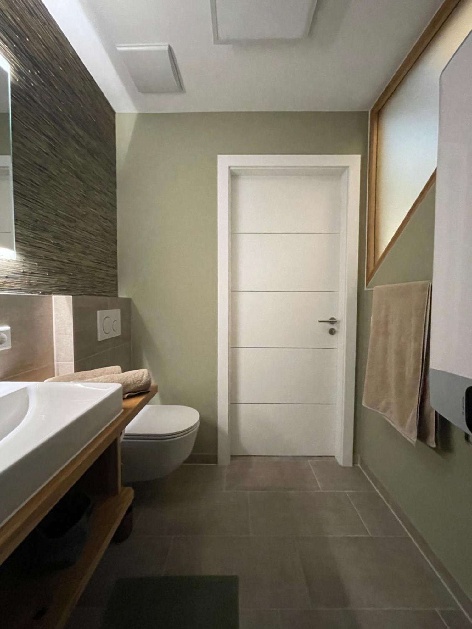 Die Tauplitz Lodges - Adler Auszeit Lodge D6 By Aa Holiday Homes Eksteriør billede